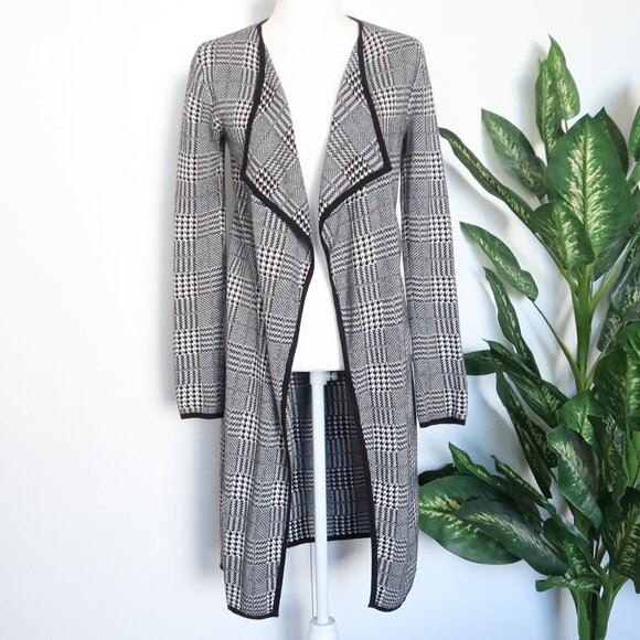 Vince Camuto Black White Houndstooth Plaid Open Front Long Knit Cardigan Sweater - Picture 4 of 11